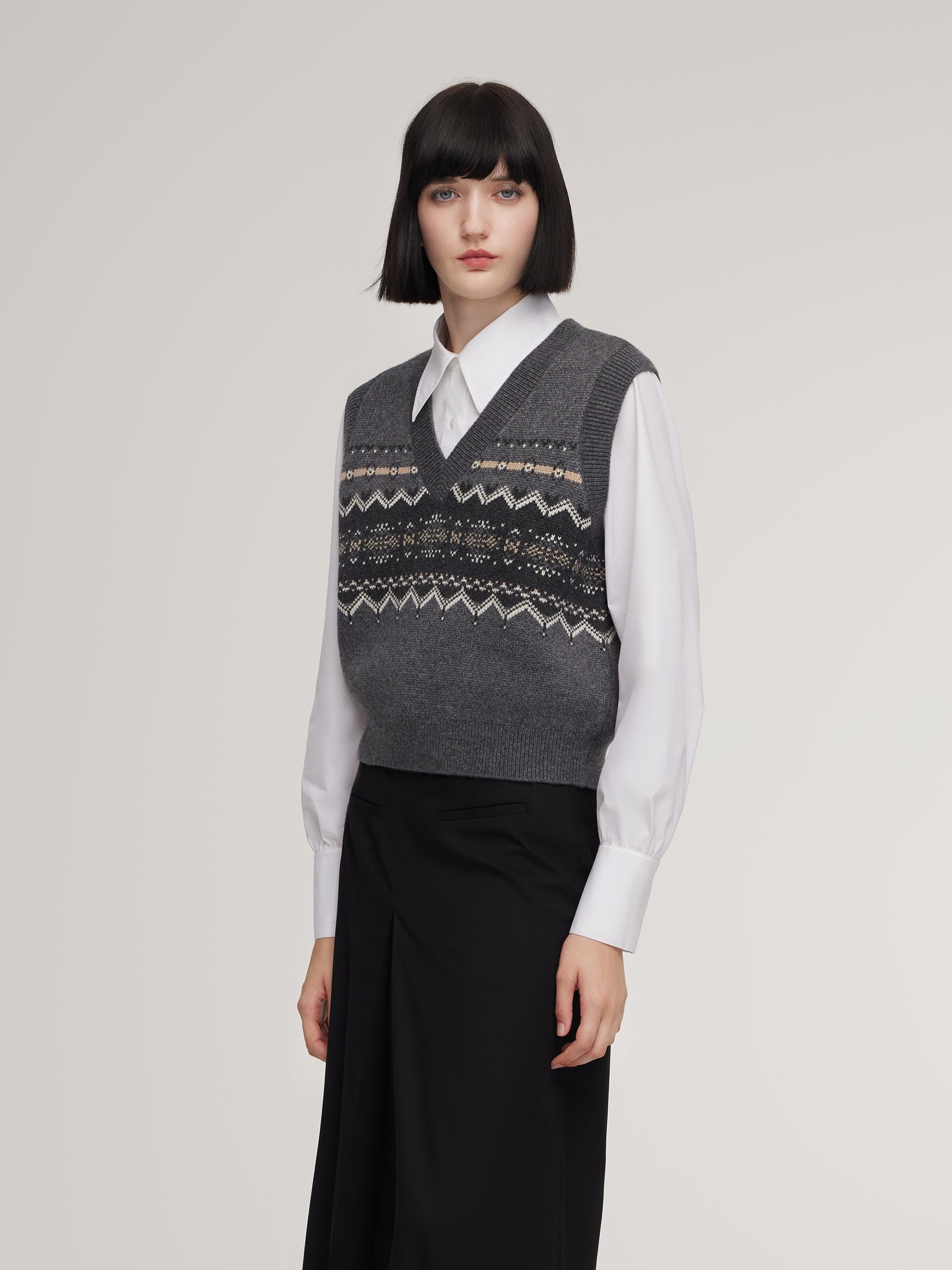 Wool Blend Jacquard V-Neck Women Knit Vest